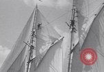 Standbild Racing schoner Gertrude L Thebaud Gloucester Massachusetts USA, 1930, aus Sekunde 46 historischem Filmmaterial Videoclip 65675075495