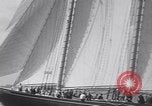 Standbild Racing schoner Gertrude L Thebaud Gloucester Massachusetts USA, 1930, aus Sekunde 51 historischem Filmmaterial Videoclip 65675075495