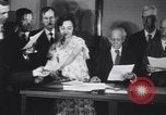 Standbild alte Männer und Frauen New York United States USA, 1930, aus Sekunde 11 historischem Filmmaterial Videoclip 65675075496