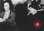 Standbild alte Männer und Frauen New York United States USA, 1930, aus Sekunde 31 historischem Filmmaterial Videoclip 65675075496