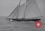 Immagine di Gertrude L Thebaud goletta Gloucester Massachusetts USA, 1930, secondo 17 filmato di repertorio 65675075508