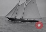 Immagine di Gertrude L Thebaud goletta Gloucester Massachusetts USA, 1930, secondo 18 filmato di repertorio 65675075508