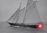 Immagine di Gertrude L Thebaud goletta Gloucester Massachusetts USA, 1930, secondo 19 filmato di repertorio 65675075508