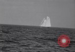 Immagine di Gertrude L Thebaud goletta Gloucester Massachusetts USA, 1930, secondo 21 filmato di repertorio 65675075508