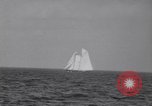 Immagine di Gertrude L Thebaud goletta Gloucester Massachusetts USA, 1930, secondo 26 filmato di repertorio 65675075508