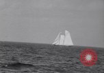 Immagine di Gertrude L Thebaud goletta Gloucester Massachusetts USA, 1930, secondo 29 filmato di repertorio 65675075508