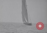Immagine di Gertrude L Thebaud goletta Gloucester Massachusetts USA, 1930, secondo 33 filmato di repertorio 65675075508