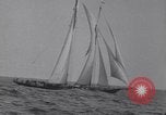 Immagine di Gertrude L Thebaud goletta Gloucester Massachusetts USA, 1930, secondo 46 filmato di repertorio 65675075508