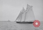 Immagine di Gertrude L Thebaud goletta Gloucester Massachusetts USA, 1930, secondo 50 filmato di repertorio 65675075508