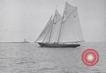 Immagine di Gertrude L Thebaud goletta Gloucester Massachusetts USA, 1930, secondo 52 filmato di repertorio 65675075508