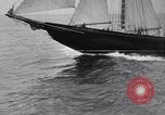 Immagine di Gertrude L Thebaud goletta Gloucester Massachusetts USA, 1930, secondo 57 filmato di repertorio 65675075508
