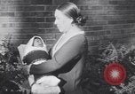 Immagine di Native American Indian bambino di nome Princess of America Lawrence Kansas USA, 1930, secondo 26 filmato di repertorio 65675075512