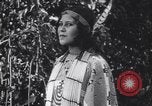 Immagine di Native American Indian bambino di nome Princess of America Lawrence Kansas USA, 1930, secondo 45 filmato di repertorio 65675075512