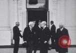 Immagine di Charles Evans Hughes e la Corte Suprema Washington DC USA, 1930, secondo 15 filmato di repertorio 65675075513