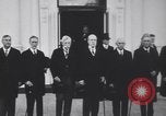 Immagine di Charles Evans Hughes e la Corte Suprema Washington DC USA, 1930, secondo 29 filmato di repertorio 65675075513