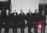 Immagine di Charles Evans Hughes e la Corte Suprema Washington DC USA, 1930, secondo 34 filmato di repertorio 65675075513