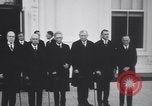Immagine di Charles Evans Hughes e la Corte Suprema Washington DC USA, 1930, secondo 36 filmato di repertorio 65675075513