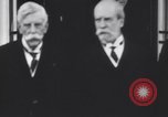 Immagine di Charles Evans Hughes e la Corte Suprema Washington DC USA, 1930, secondo 39 filmato di repertorio 65675075513
