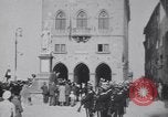 Standbild marschierenden Truppen Republik San Marino, 1930, aus Sekunde 14 historischem Filmmaterial Videoclip 65675075514