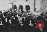 Standbild marschierenden Truppen Republik San Marino, 1930, aus Sekunde 35 historischem Filmmaterial Videoclip 65675075514