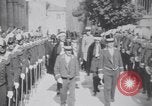 Standbild marschierenden Truppen Republik San Marino, 1930, aus Sekunde 40 historischem Filmmaterial Videoclip 65675075514