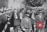 Standbild marschierenden Truppen Republik San Marino, 1930, aus Sekunde 42 historischem Filmmaterial Videoclip 65675075514