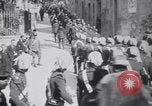 Standbild marschierenden Truppen Republik San Marino, 1930, aus Sekunde 48 historischem Filmmaterial Videoclip 65675075514