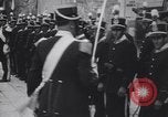 Standbild marschierenden Truppen Republik San Marino, 1930, aus Sekunde 54 historischem Filmmaterial Videoclip 65675075514