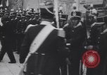 Standbild marschierenden Truppen Republik San Marino, 1930, aus Sekunde 56 historischem Filmmaterial Videoclip 65675075514