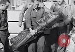 Standbild USA Personal Vereinigtes Königreich, 1944, aus Sekunde 36 historischem Filmmaterial Videoclip 65675075530
