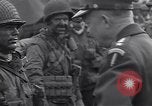Standbild USA Fallschirmjäger Vereinigtes Königreich, 1944, aus Sekunde 48 historischem Filmmaterial Videoclip 65675075531
