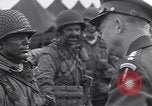 Standbild USA Fallschirmjäger Vereinigtes Königreich, 1944, aus Sekunde 51 historischem Filmmaterial Videoclip 65675075531