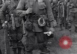 Standbild USA Fallschirmjäger Vereinigtes Königreich, 1944, aus Sekunde 56 historischem Filmmaterial Videoclip 65675075531