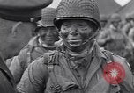 Standbild USA Fallschirmjäger Vereinigtes Königreich, 1944, aus Sekunde 60 historischem Filmmaterial Videoclip 65675075531