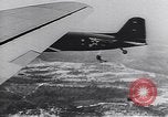 Standbild USA Fallschirmjäger Pacific Theater, 1943, aus Sekunde 35 historischem Filmmaterial Videoclip 65675075534