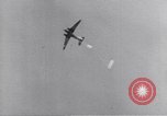 Standbild USA Fallschirmjäger Pacific Theater, 1943, aus Sekunde 42 historischem Filmmaterial Videoclip 65675075534