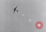 Standbild USA Fallschirmjäger Pacific Theater, 1943, aus Sekunde 44 historischem Filmmaterial Videoclip 65675075534