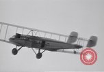 Immagine di Paracadutisti Garden City New York USA, 1930, secondo 32 filmato di repertorio 65675075536