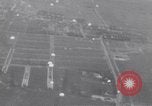 Immagine di Paracadutisti Garden City New York USA, 1930, secondo 53 filmato di repertorio 65675075536