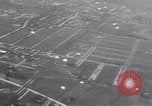 Immagine di Paracadutisti Garden City New York USA, 1930, secondo 58 filmato di repertorio 65675075536