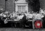 Standbild Business Men Escalon California USA, 1930, aus Sekunde 9 historischem Filmmaterial Videoclip 65675075541