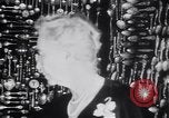 Standbild Löffel Portland Oregon USA, 1930, aus Sekunde 23 historischem Filmmaterial Videoclip 65675075542