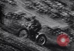 Image MOTO Hill Climb contest Redlands California USA, 1930, de la seconde 24 séquences d'archives historiques vidéo 65675075544