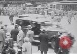 Image jaywalkers New York City USA, 1930, de la seconde 4 séquences d'archives historiques vidéo 65675075545