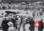 Image jaywalkers New York City USA, 1930, de la seconde 7 séquences d'archives historiques vidéo 65675075545