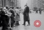 Image jaywalkers New York City USA, 1930, de la seconde 30 séquences d'archives historiques vidéo 65675075545