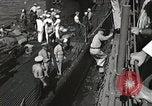 Immagine di USS Trout SS-202 Oahu Hawaii USA, 1942, secondo 40 filmato di repertorio 65675075553