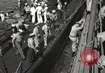 Immagine di USS Trout SS-202 Oahu Hawaii USA, 1942, secondo 42 filmato di repertorio 65675075553