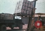 Standbild Montagnards angehören Soldaten Pleiku Süd Vietnam, 1969, aus Sekunde 4 historischem Filmmaterial Videoclip 65675075554
