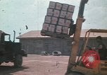 Standbild Montagnards angehören Soldaten Pleiku Süd Vietnam, 1969, aus Sekunde 6 historischem Filmmaterial Videoclip 65675075554